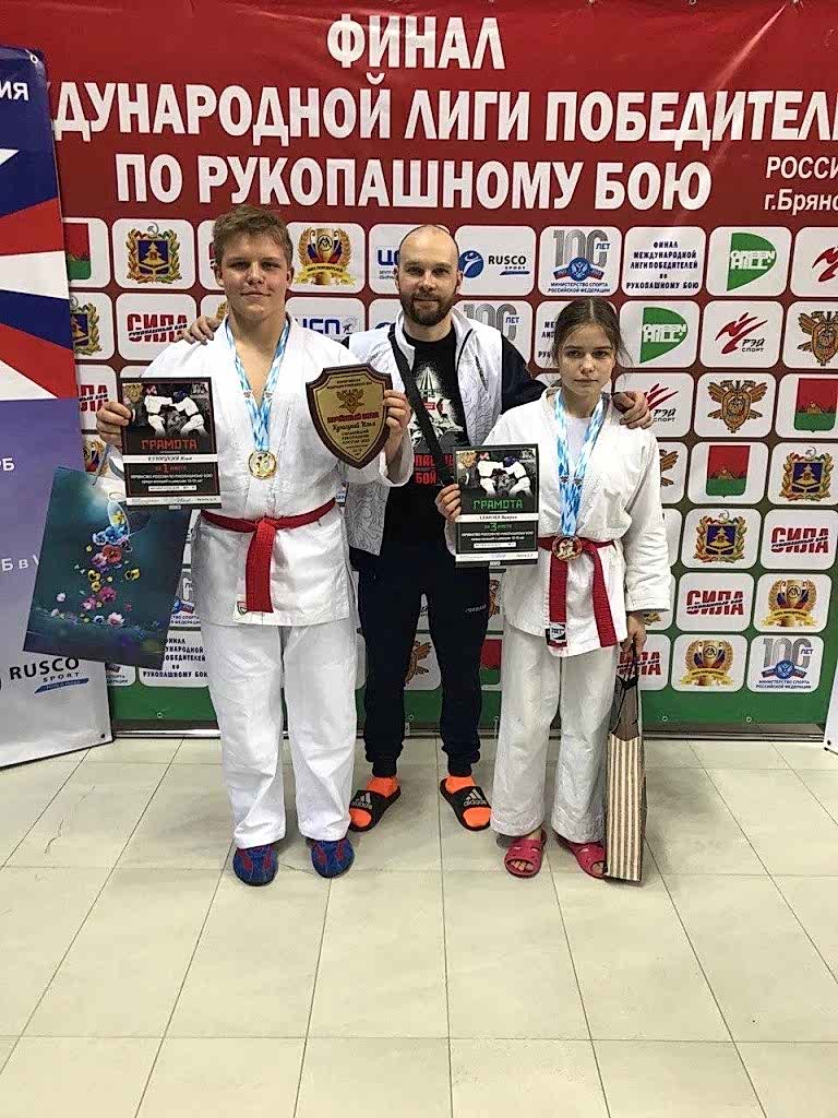 Ученик клуба Алмаз Кунацкий Илья - золото на Первенстве России по рукопашному бою. Ученик клуба Алмаз Кунацкий Илья - золото на Первенстве России по рукопашному бою.